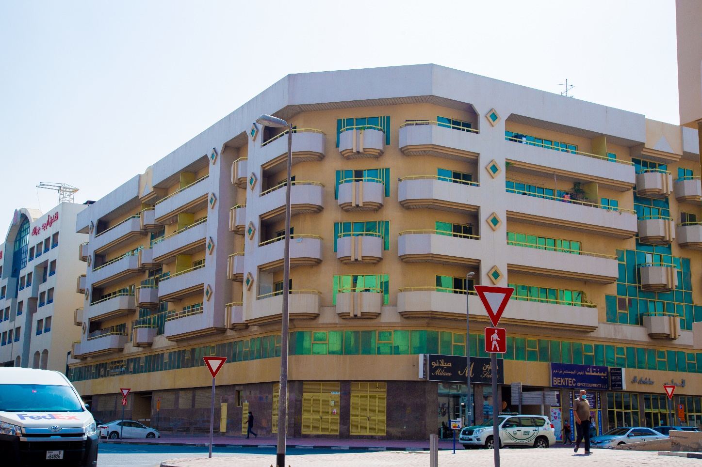 Commercial & Residential Building